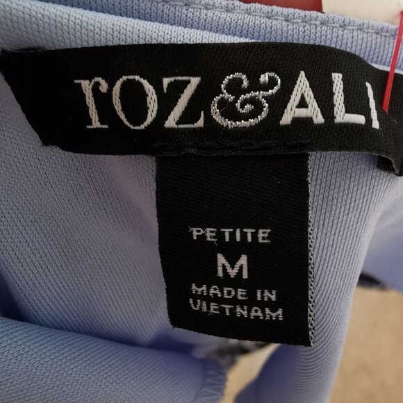 Nwot navy blue and white floral faux wrap around dress jersey size M - Picture 12 of 12